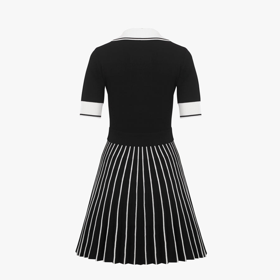 PLEATS THREE QUARTER KNIT DRESS