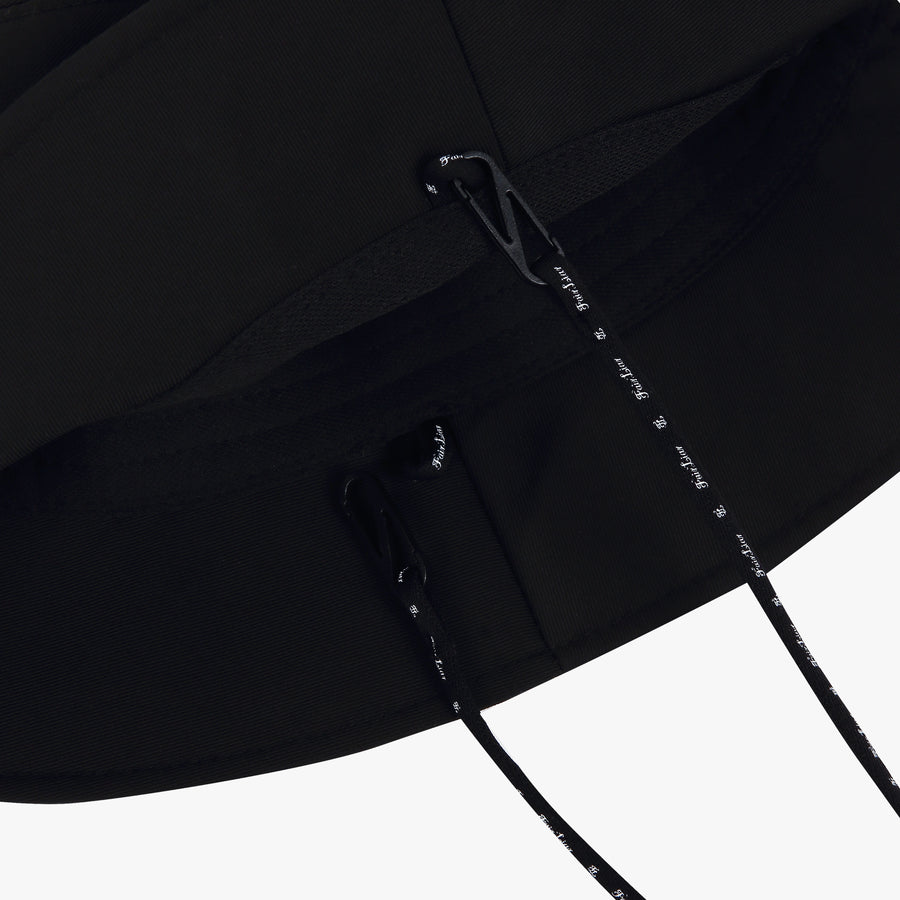 SLIT BUCKET HAT